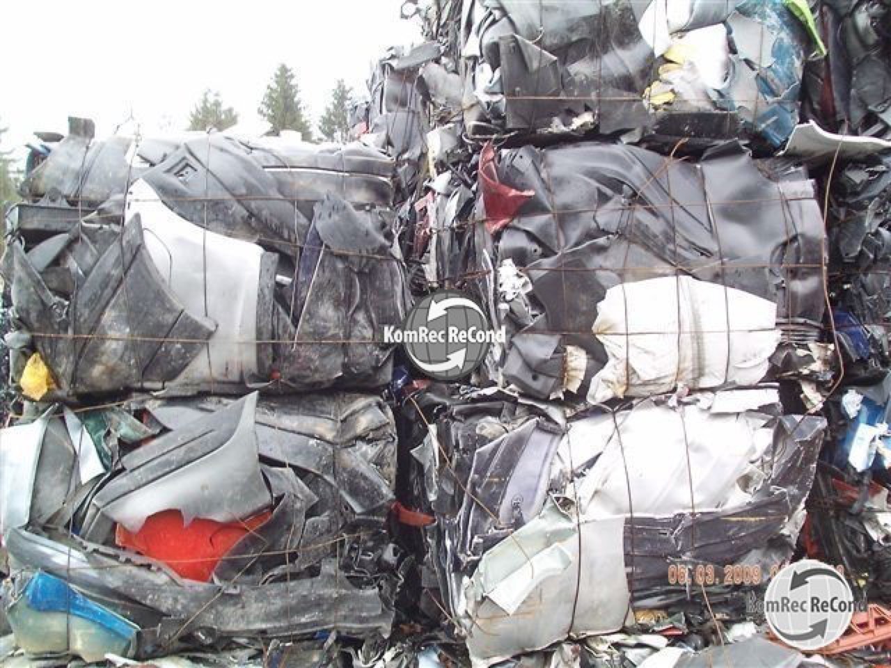 Stoßfänger aus Rückbau und Produktionsabfall